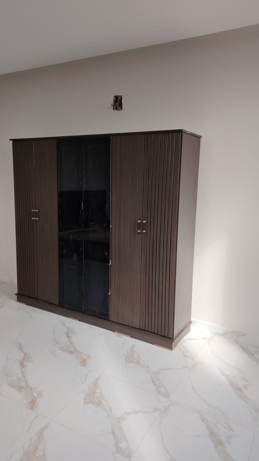 خزائن ملابس - صورة 5